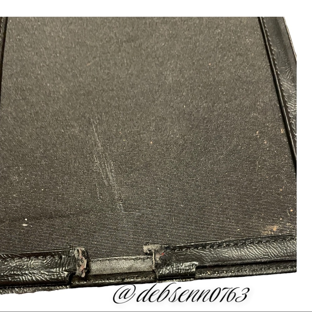 Coach Signature I Pad Pro cover (Authentic) - Picture 7 of 7